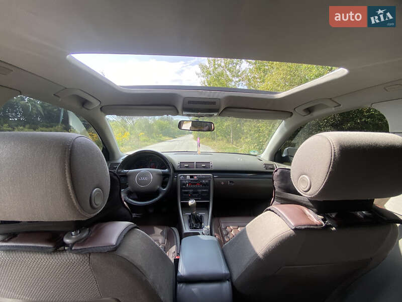 Седан Audi A4 2003 в Полонному