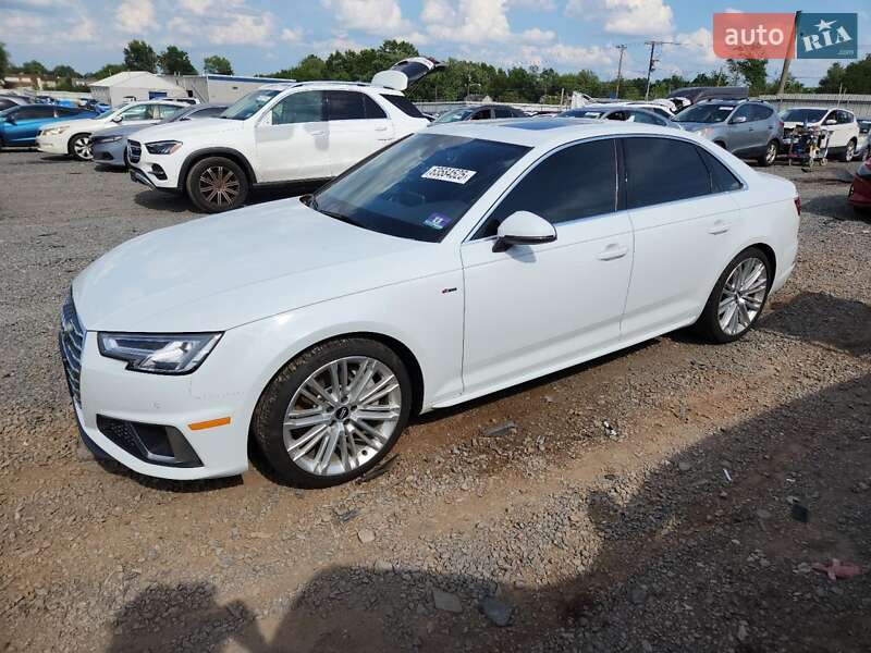 Седан Audi A4 2019 в 