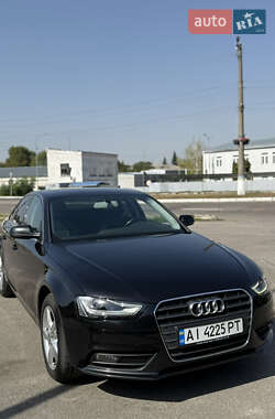 Седан Audi A4 2012 в Києві