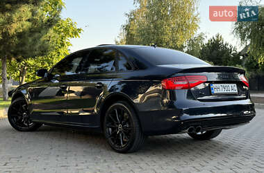 Седан Audi A4 2014 в 