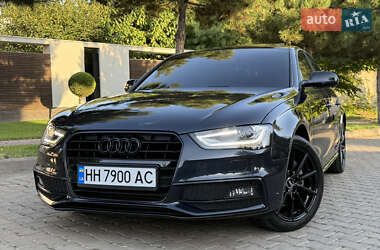 Седан Audi A4 2014 в 