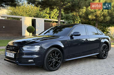 Седан Audi A4 2014 в 