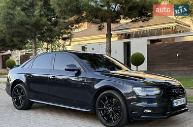 Седан Audi A4 2014 в 