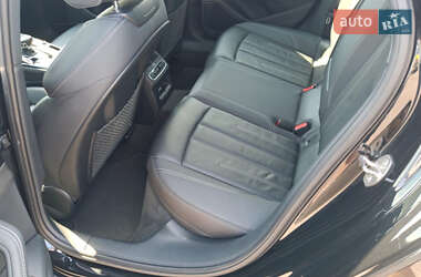 Седан Audi A4 2023 в Киеве