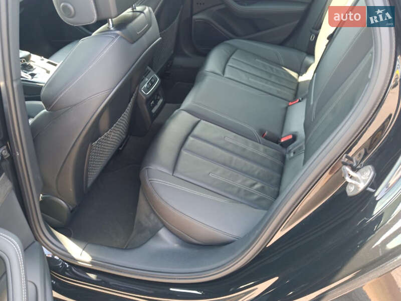 Седан Audi A4 2024 в Киеве