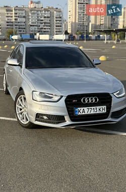 Седан Audi A4 2014 в Киеве