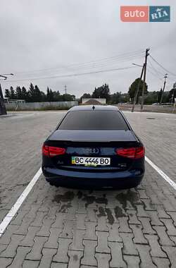 Седан Audi A4 2014 в 