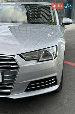 Седан Audi A4 2016 в 