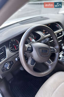 Седан Audi A4 2014 в 