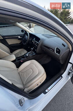 Седан Audi A4 2014 в 