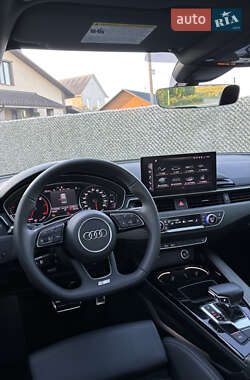 Седан Audi A4 2019 в 