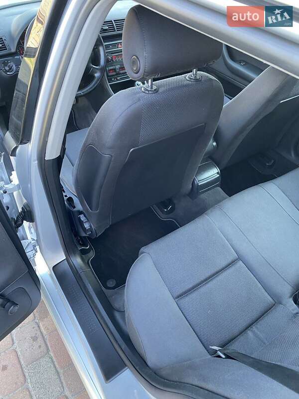 Универсал Audi A4 2003 в Сарнах фото 41 Универсал Audi A4 2003 в Сарнах