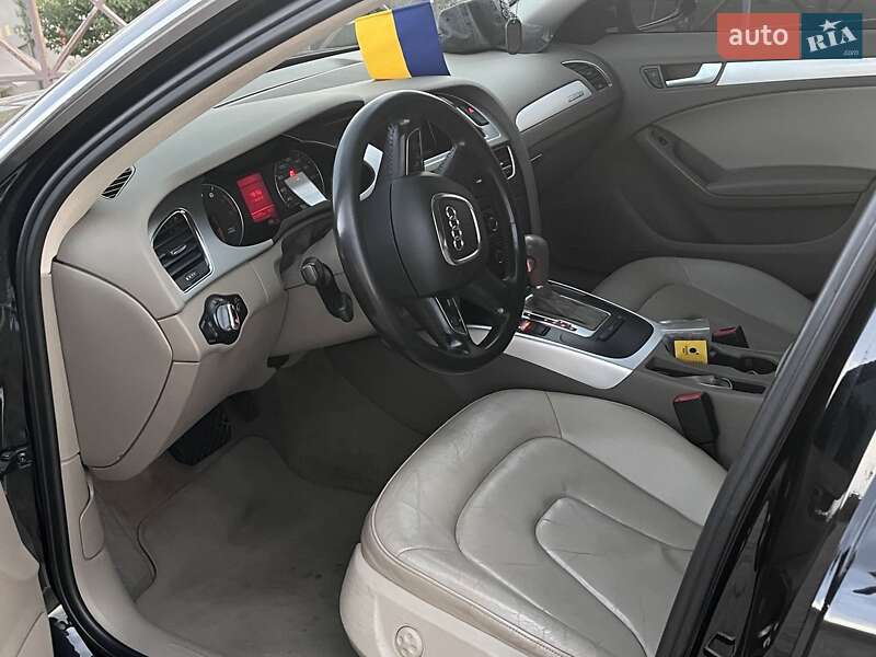 Седан Audi A4 2011 в Харькове