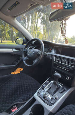 Седан Audi A4 2013 в Запоріжжі