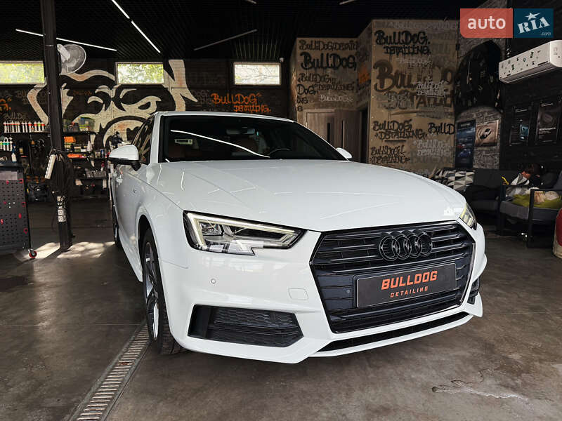 Седан Audi A4 2016 в Києві