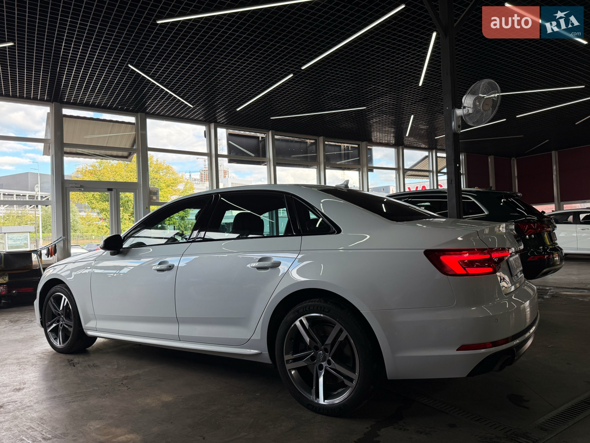 2016 Audi A4 - мініатюра 4