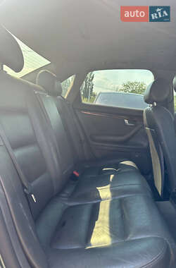 Седан Audi A4 2002 в 