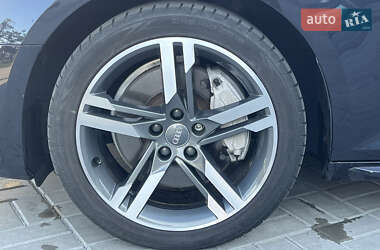 Седан Audi A4 2017 в 