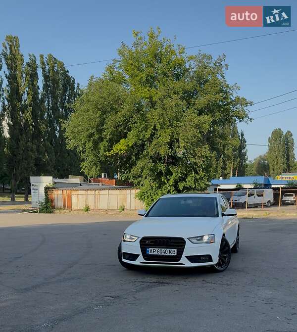 Седан Audi A4 2012 в Запорожье