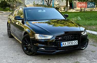 Седан Audi A4 2014 в 