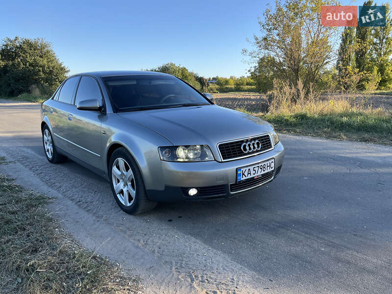 Седан Audi A4 2003 в 