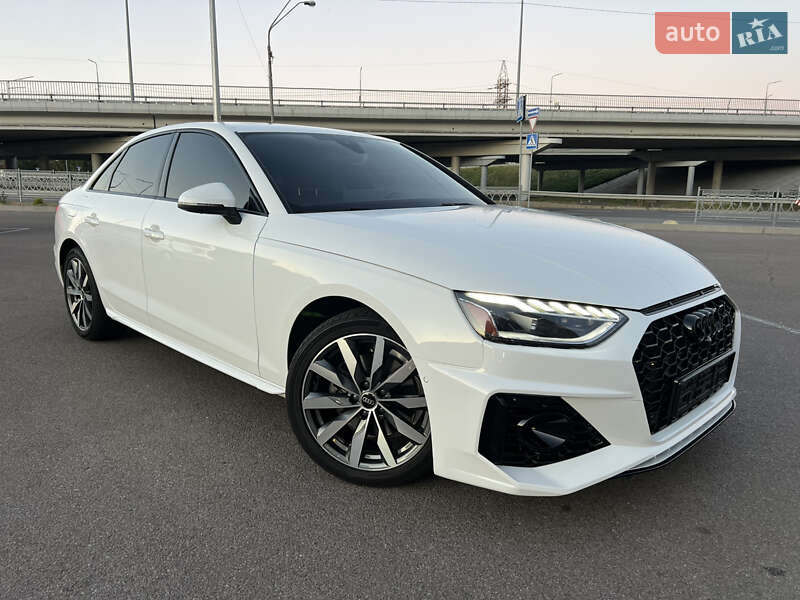 Седан Audi A4 2023 в Киеве