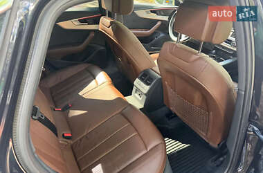 Седан Audi A4 2018 в 