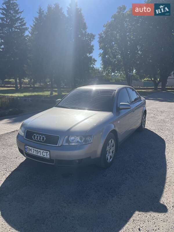Седан Audi A4 2001 в Путивлі