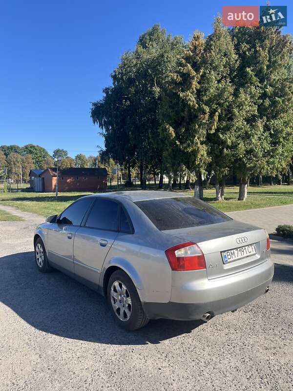 Седан Audi A4 2001 в Путивлі
