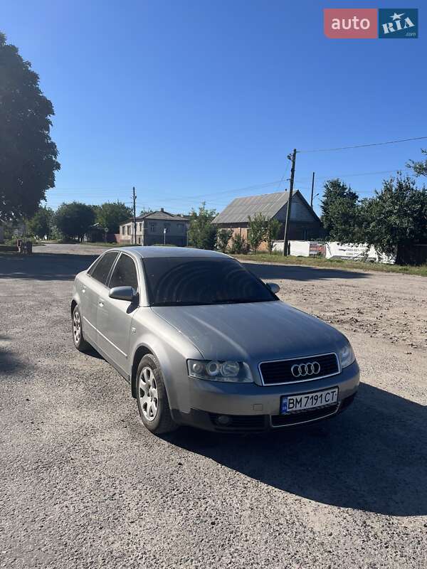 Седан Audi A4 2001 в Путивлі
