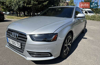 Седан Audi A4 2012 в Днепре