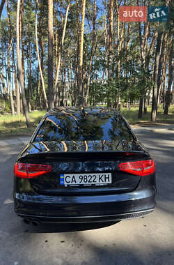 Седан Audi A4 2014 в 