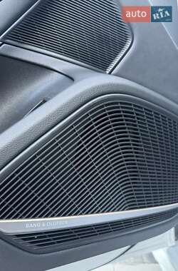 Седан Audi A4 2020 в 