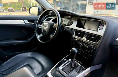 Седан Audi A4 2010 в 