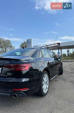 Седан Audi A4 2017 в 