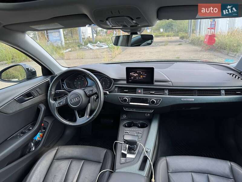 Седан Audi A4 2017 в Виноградове