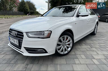 Седан Audi A4 2012 в Остроге