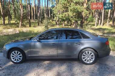 Седан Audi A4 2012 в 
