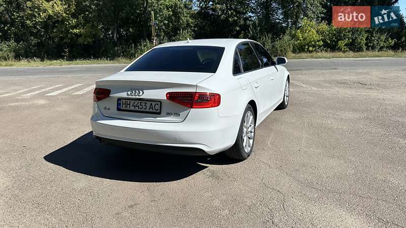 Седан Audi A4 2014 в Бершади