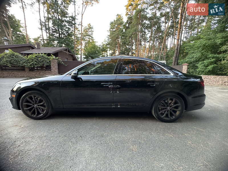 Седан Audi A4 2019 в Киеве