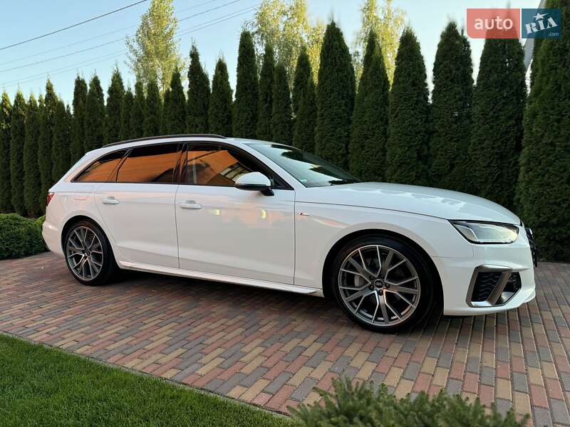 Универсал Audi A4 2020 в Киеве