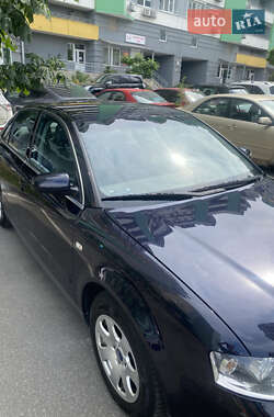 Седан Audi A4 2001 в 
