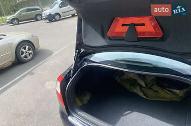 Седан Audi A4 2001 в 