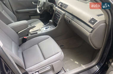 Седан Audi A4 2001 в 