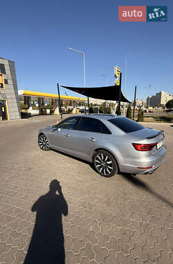 Седан Audi A4 2017 в 
