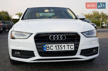 Седан Audi A4 2014 в Жовкві