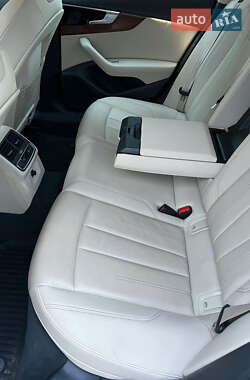Седан Audi A4 2021 в 