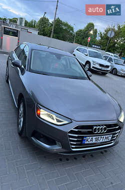 Седан Audi A4 2021 в 