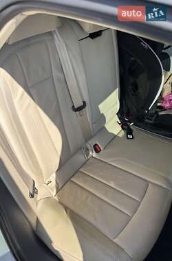 Седан Audi A4 2016 в Луцке
