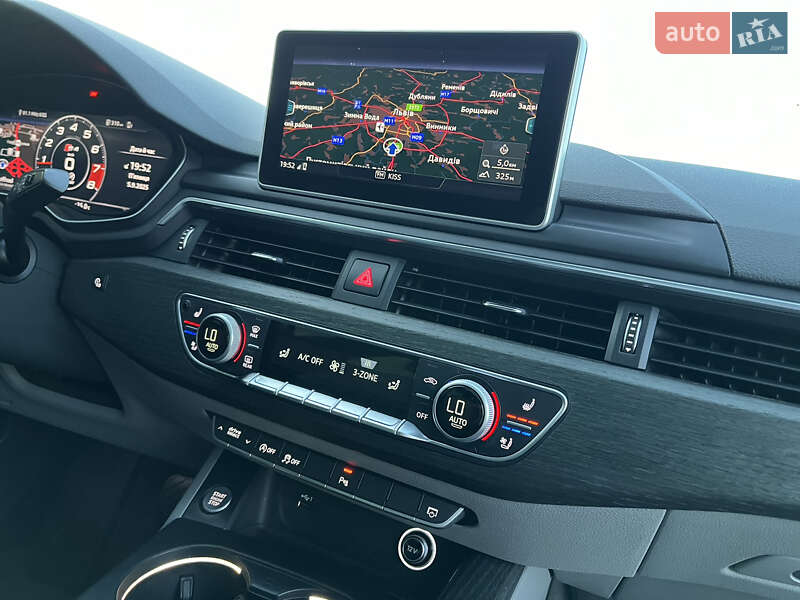 Седан Audi A4 2018 в Львові